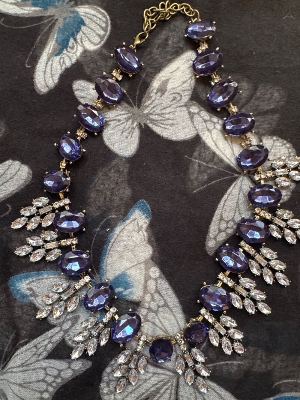 NWOT Statement Navy Crystal Bib Necklace by Aratta